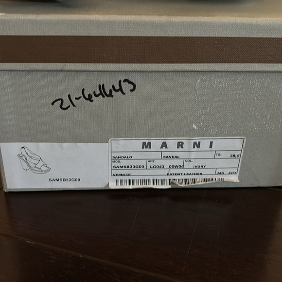 MARNI Patent Leather Sandals 38.5 - Picture 6 of 6